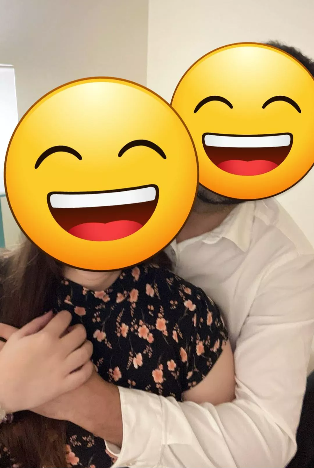 33M33F4F in Minneapolis area, MN. DDF interracial educated couple looking for a single lady for ongoing fun. 