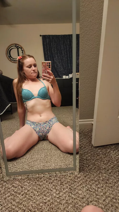 Can u squeeze between my legs