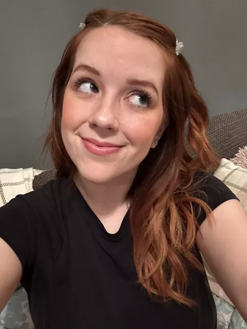 Cat mom of 4, Dog mom of 1. Rate me? 💕 