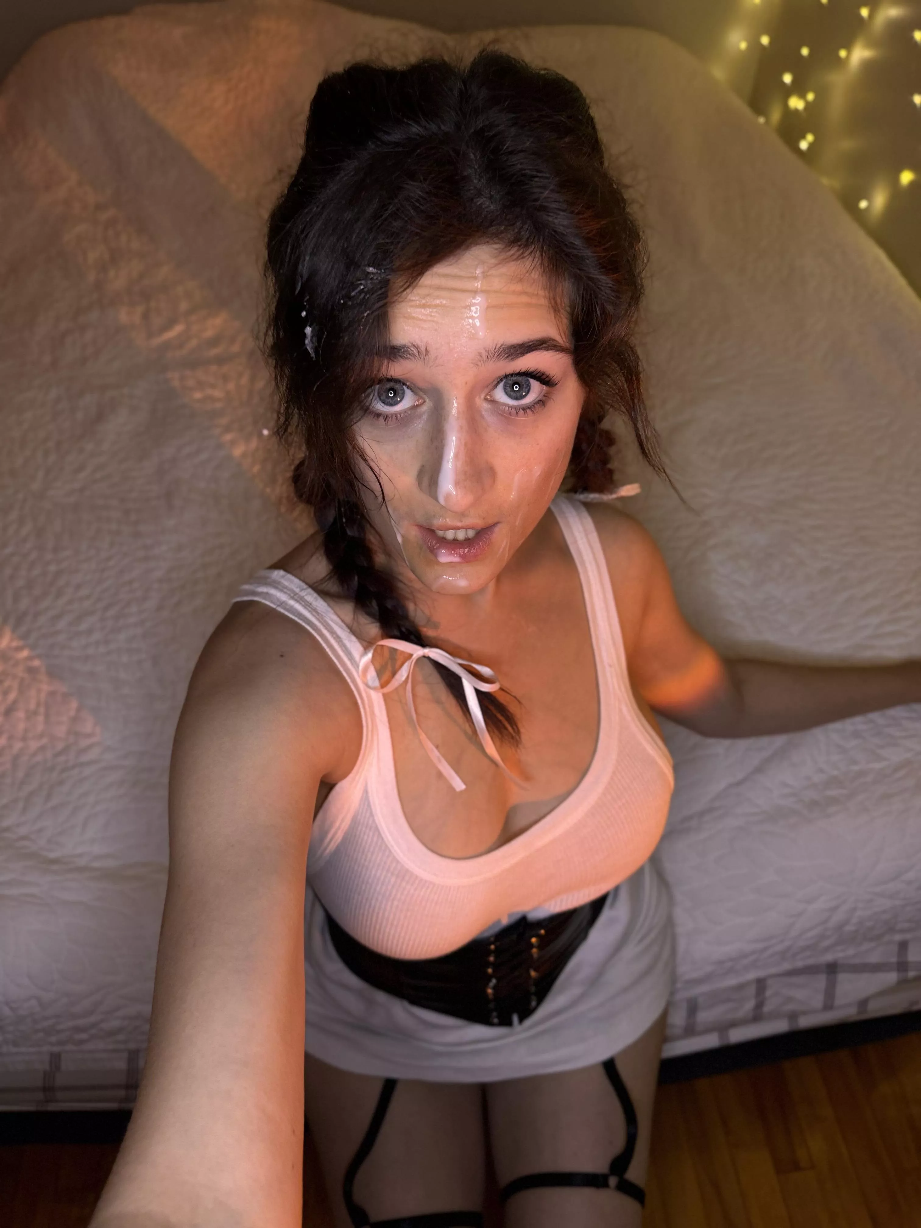 Cum on my face suits me