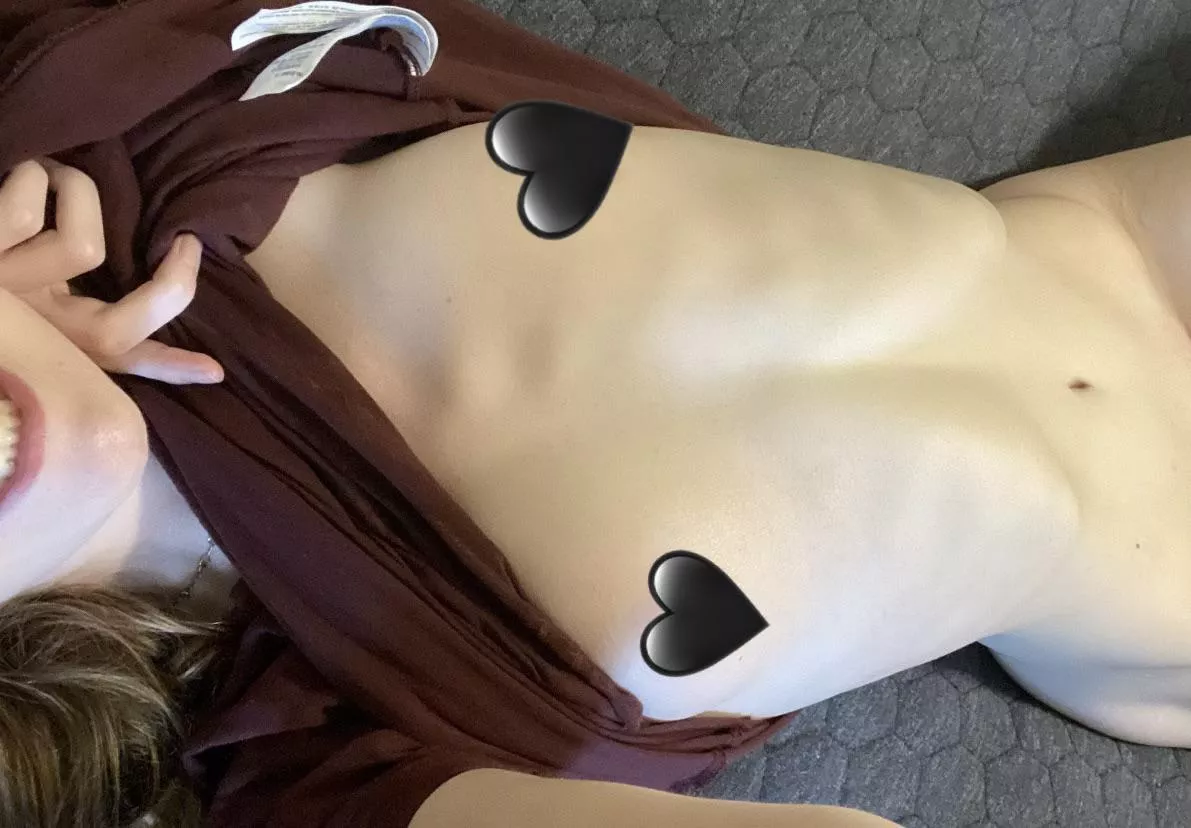 Drop 🖤 if you want me to drop them! 😘