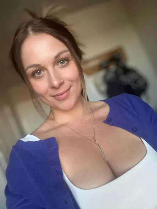 F33 Single girl, what do you think?