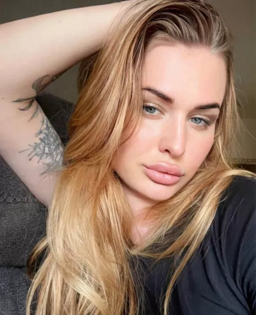 Got dumped on Halloween 🥺