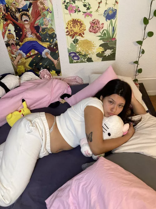 guys my age dont want me cause of my mombod