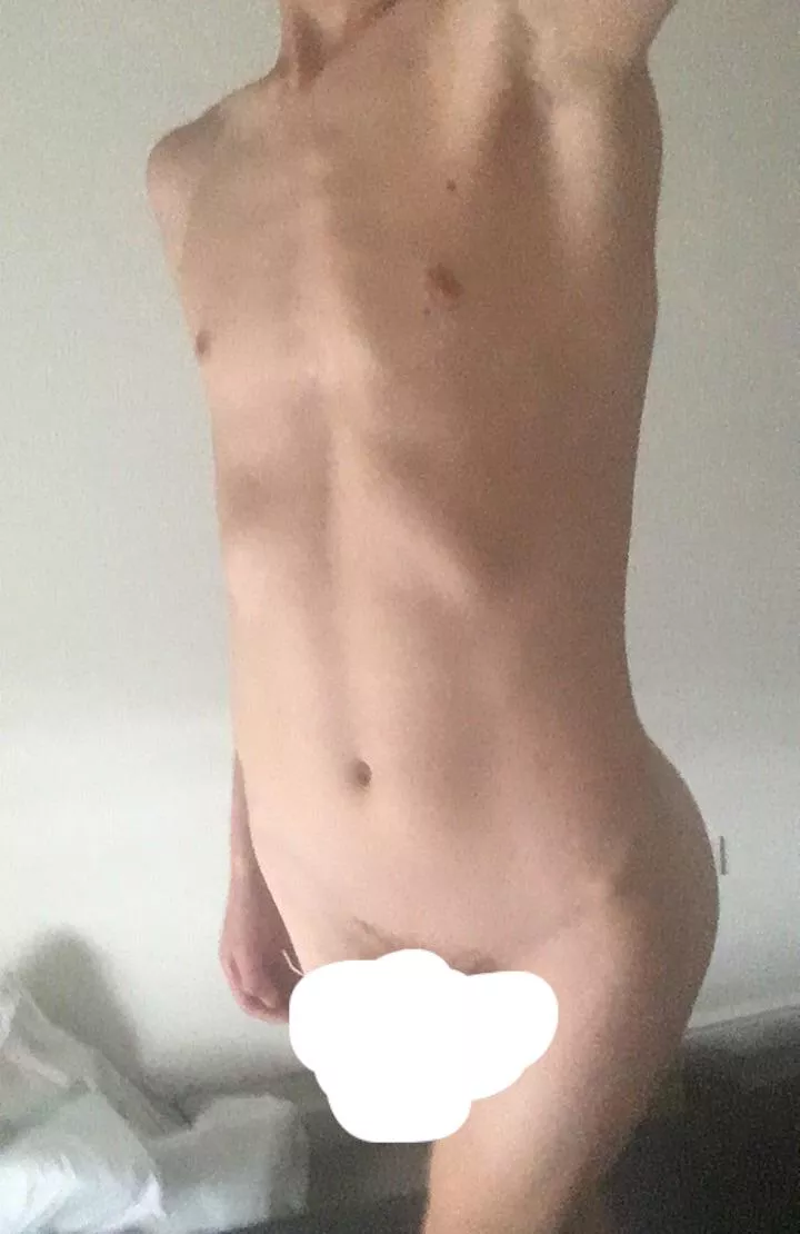 Heyy I’m 18 and wanting to start hrt, can anyone give an advice or predictions for my body shape