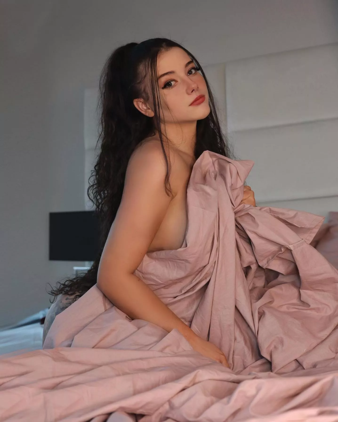 How bad do you wanna cum inside me right now?