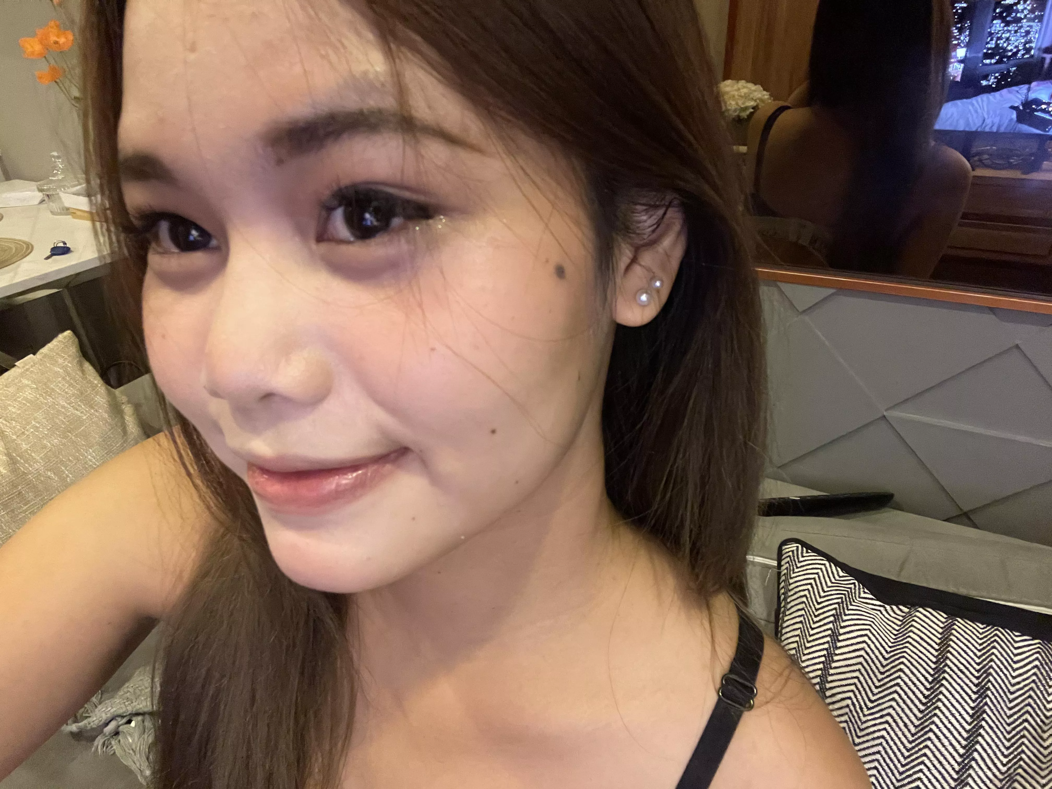 How fuckable am I with no makeup on?😊