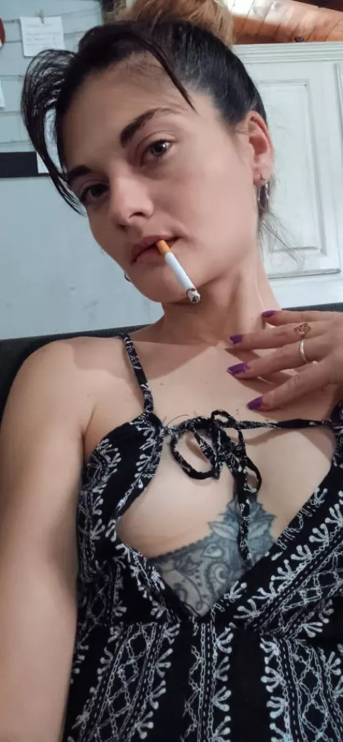 I don't like smoking alone