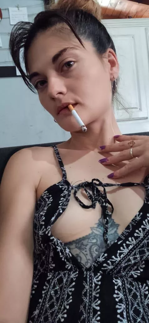 I don't like smoking alone