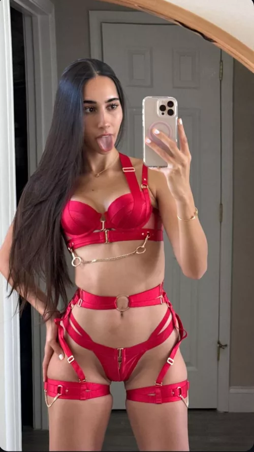 IG STORY! RED HOTTIE!