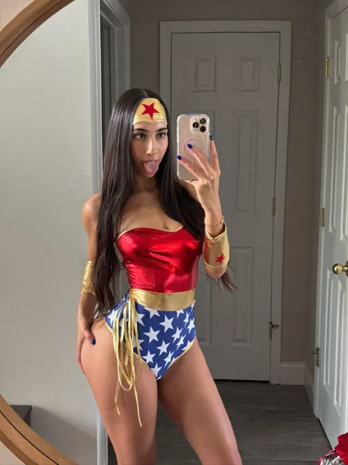 Izzy babe as Wonder Woman