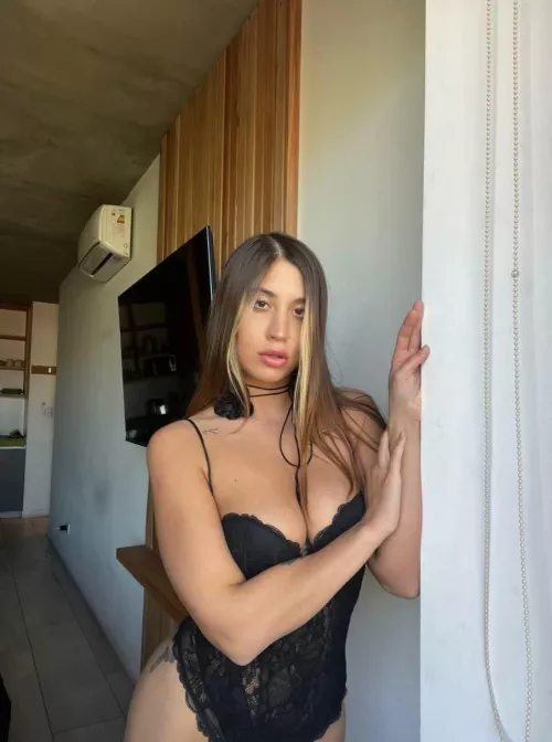 just wanna meet somebody cool and have fun.