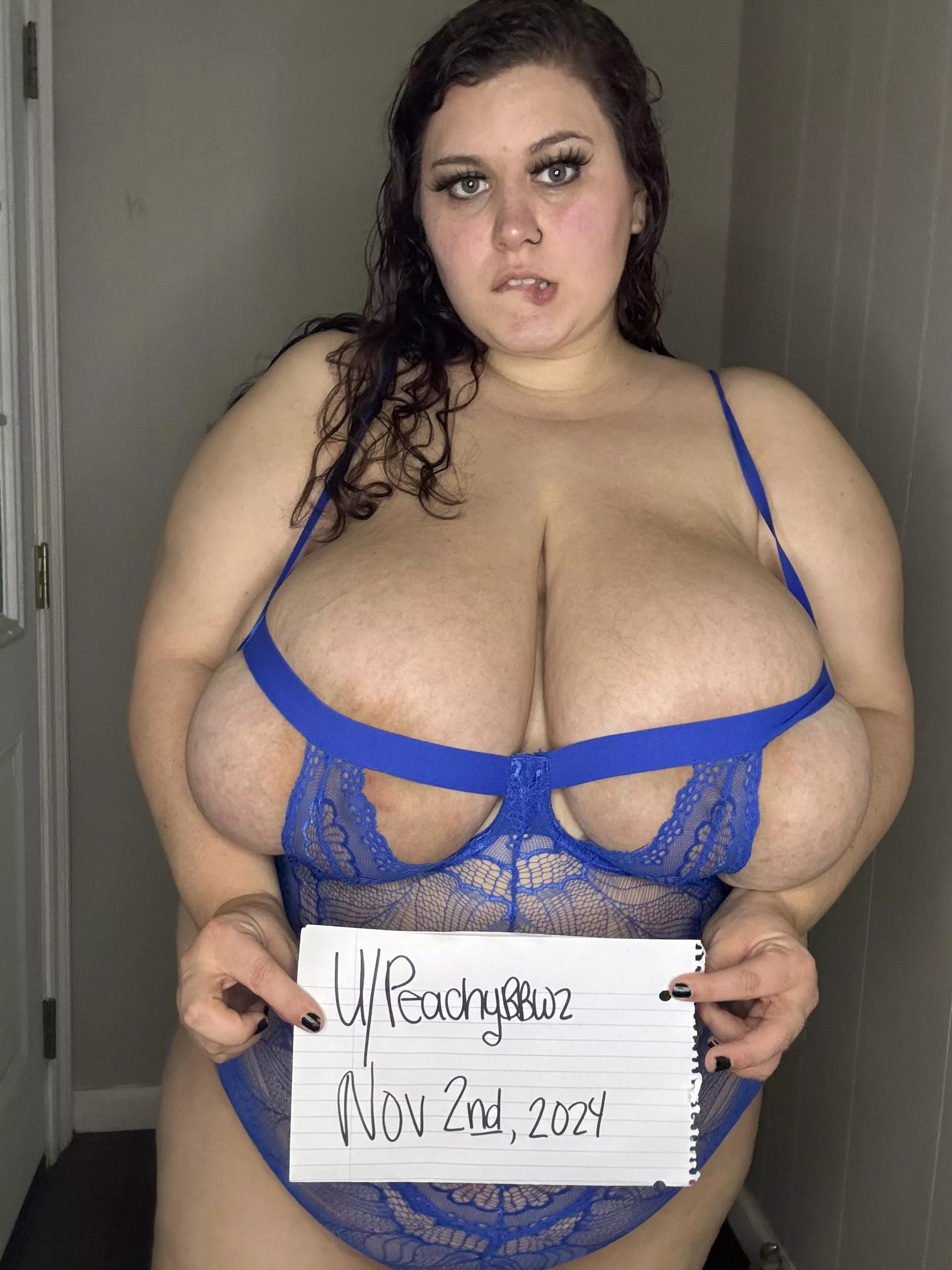 Let’s have fun!  You won’t be able to resist these big tits! 