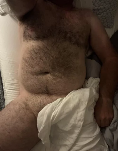 Let’s spend a lazy Sunday in bed!