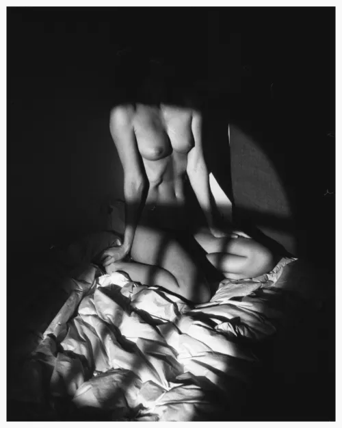 Light &shadows [Canon AE1, 35mm f 1.8, Kentmere PAN 100]