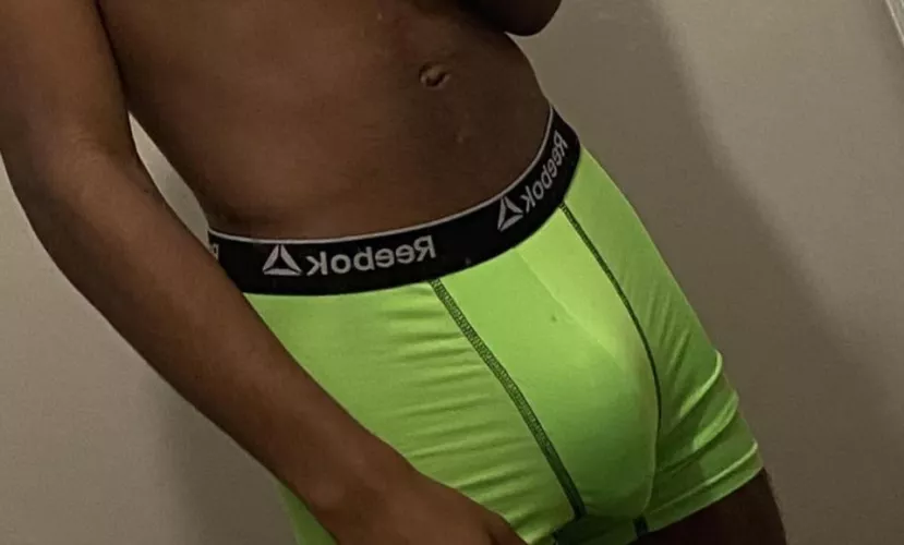 M Fargo-Moorhead area looking for couples (MF) or F. DM Open