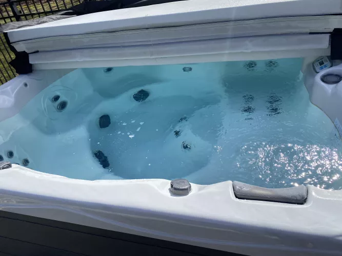 M/F. C.  HOT TUB FUN 