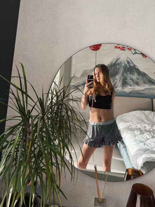 moon prism give me strength <3