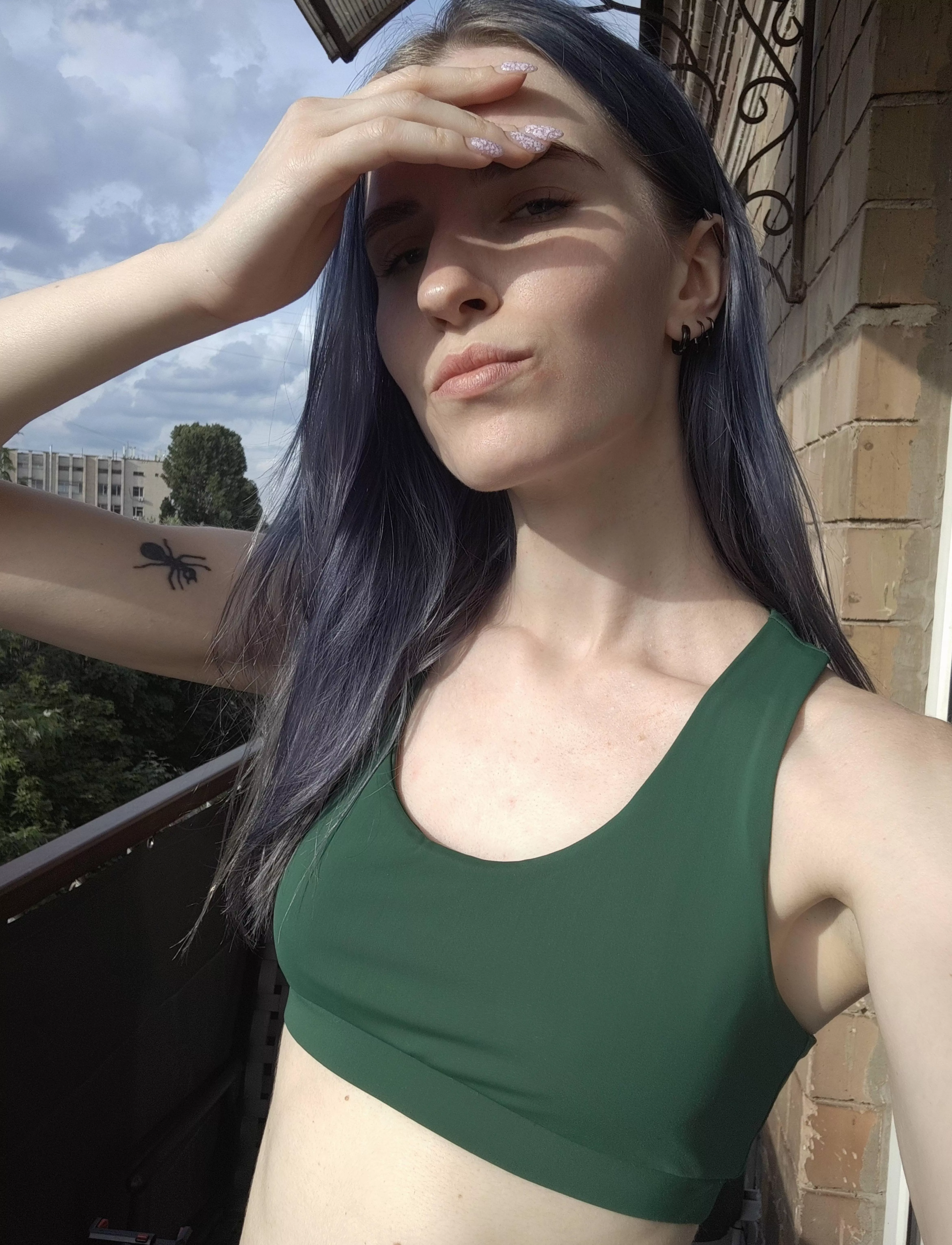 my top looks good on me mmm