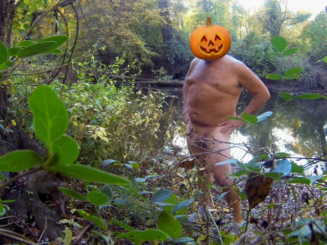 Nakedness is greatness!