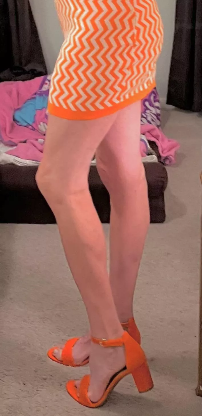 Shocking Orange 🍊 