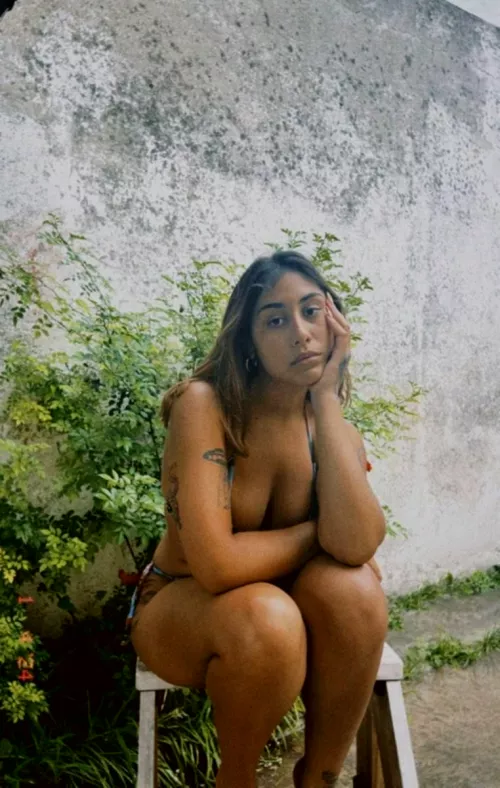 Trying to look cuteee