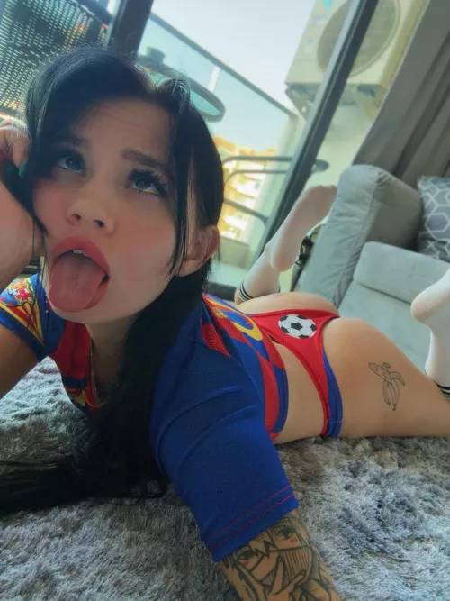 What reward does an obedient girl deserve?