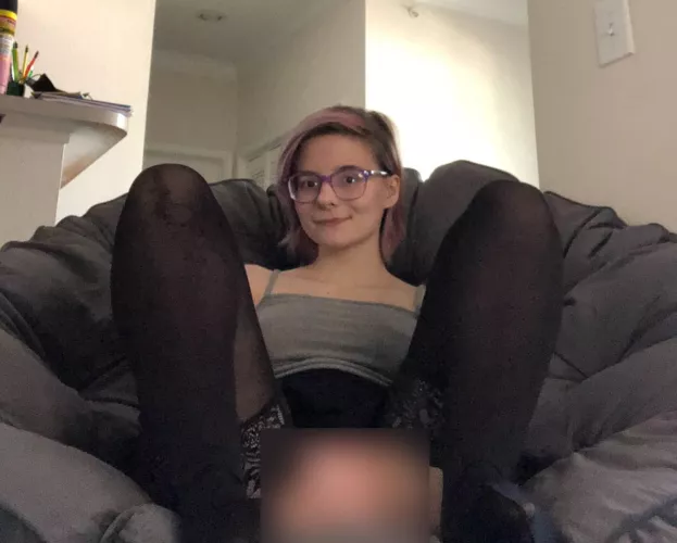 What's the best way to start your week? Sending to Mommy of course! [findom]