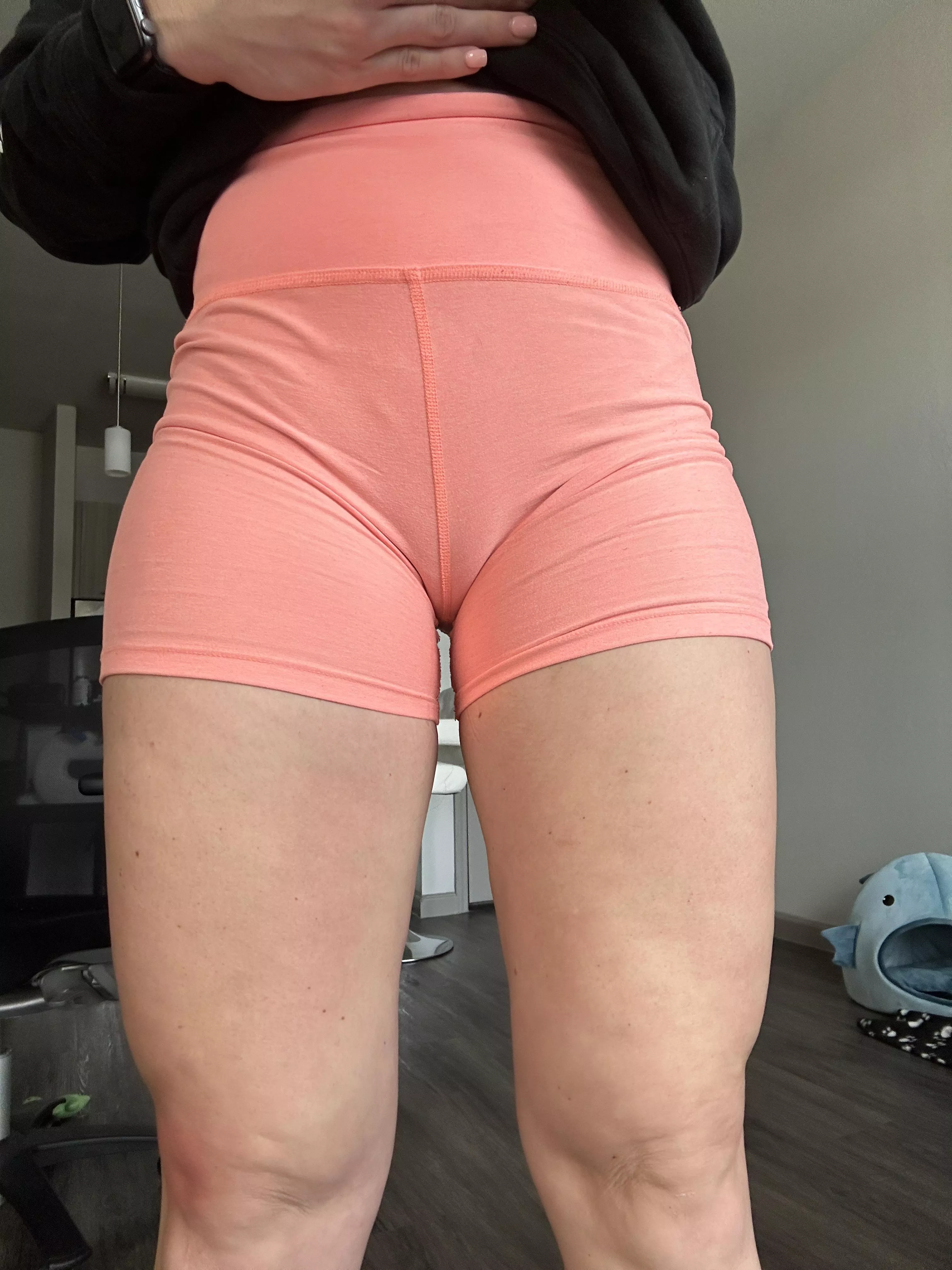 Wish your face was in between my thighs right now 😮‍💨