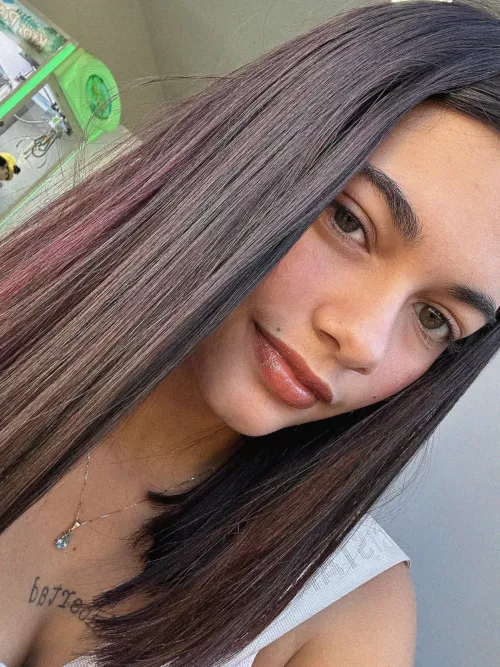 21f feeling a bit bored with my life..ready for some fun talks
