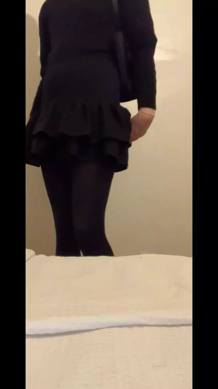 23 [s4m] Edinburgh looking for alpha men. HMU if you wanna see the full video of me getting ready for a meet 🎀