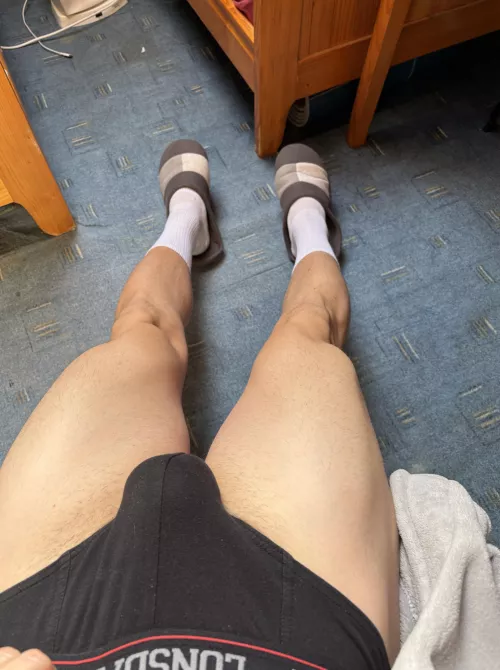 [24]Morning bulge😋