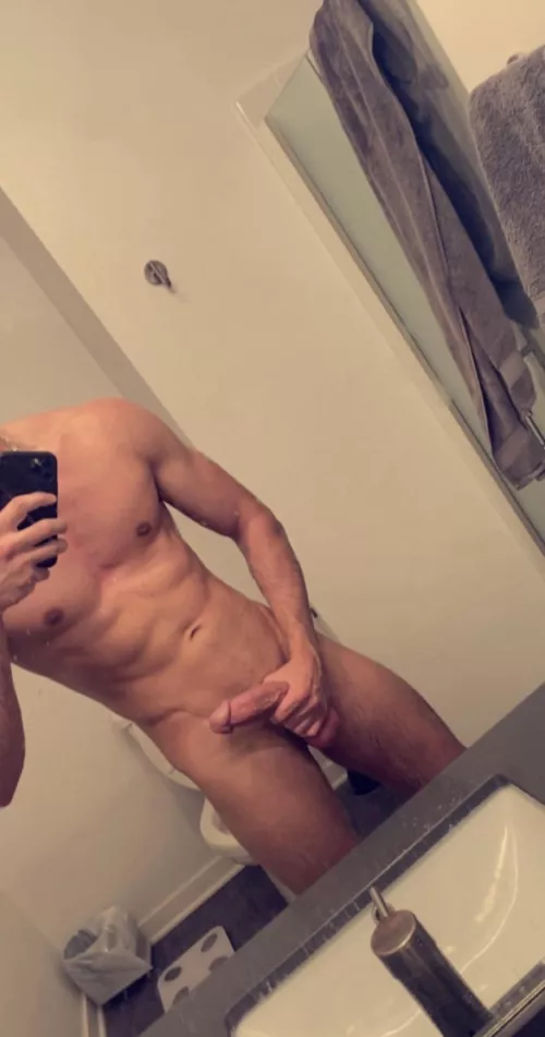 26M - looking for a hotwife or couple for ongoing fun