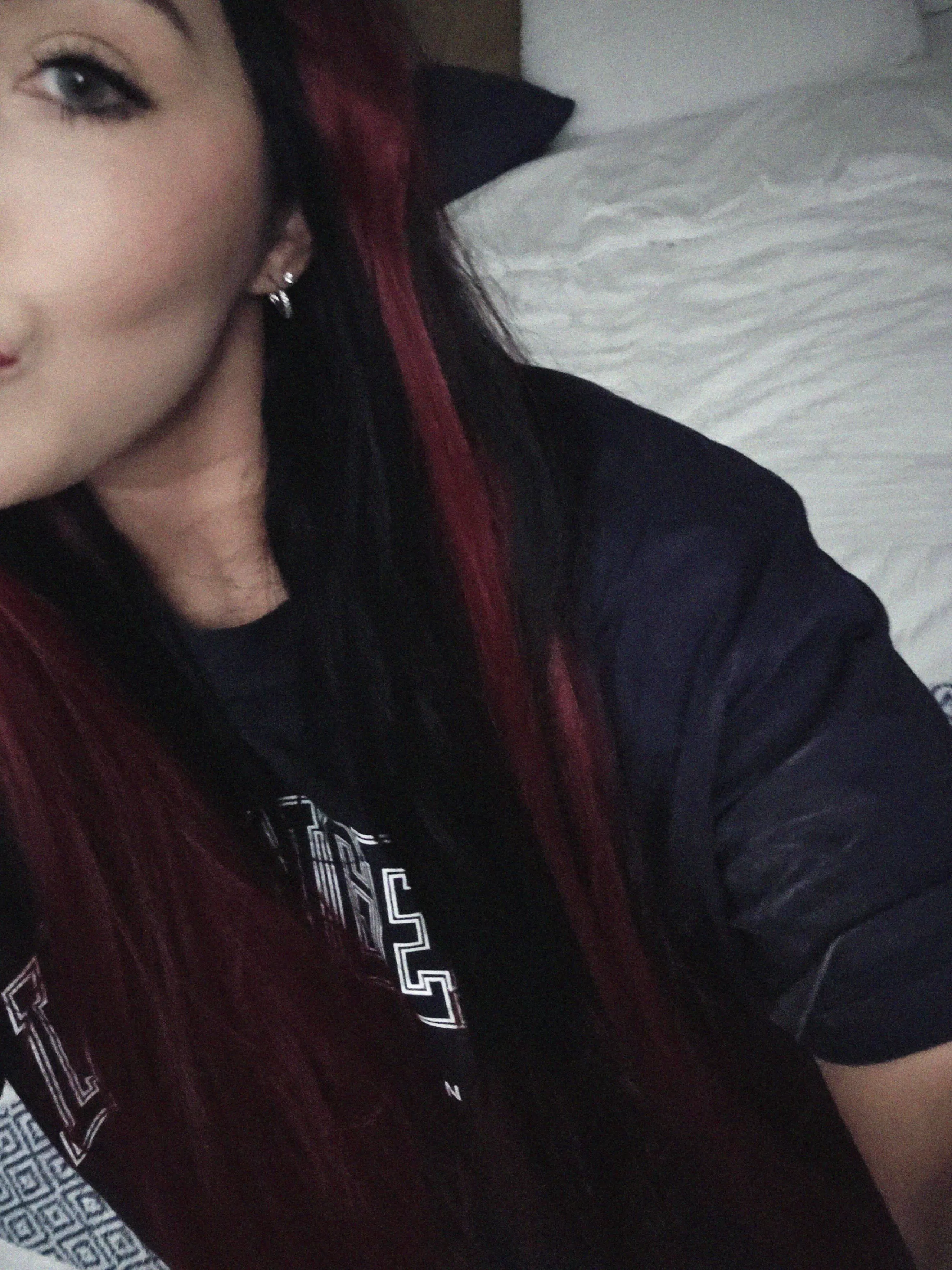 27F Bored and ready to vibe. who’s down for some low key fun?