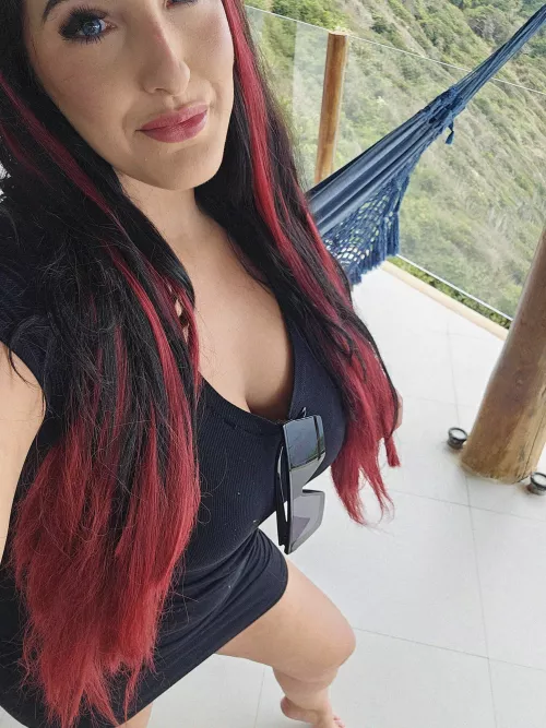 27F enjoying some downtime and open to sharing a laugh or two so lets talk 