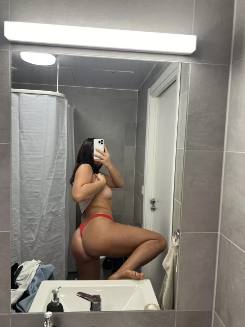 [28][F4M][NYC] - Pound my ass with your bbc