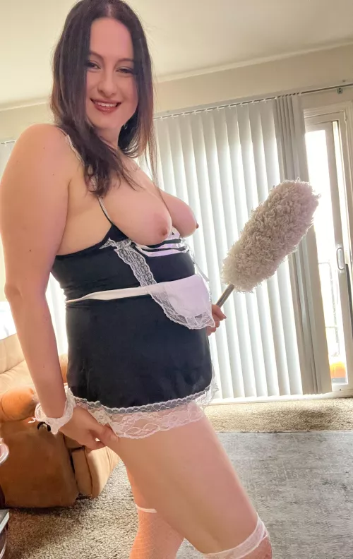 41(f) miss Mandi at your service 