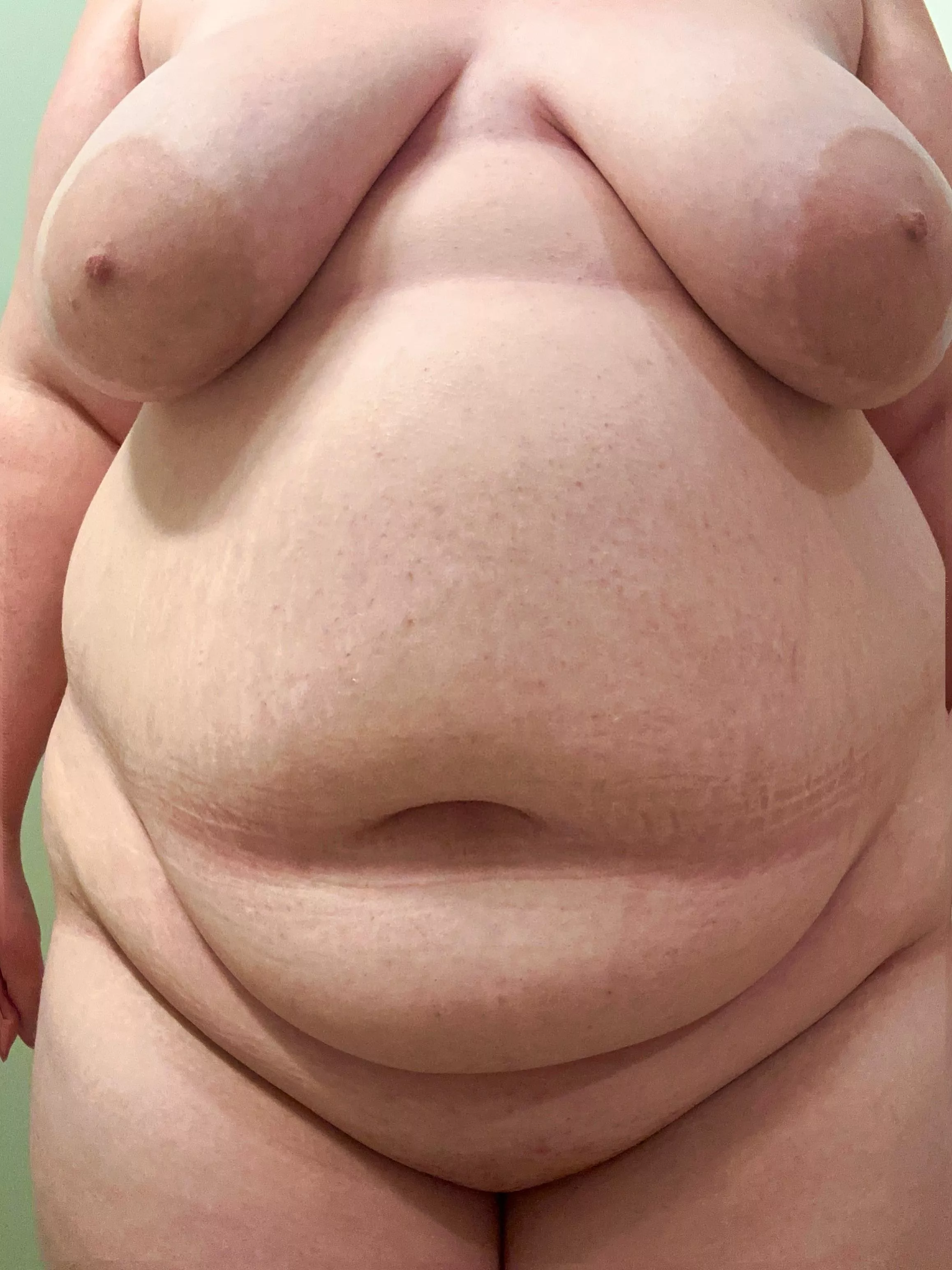 All full and ready for you to play with my belly!