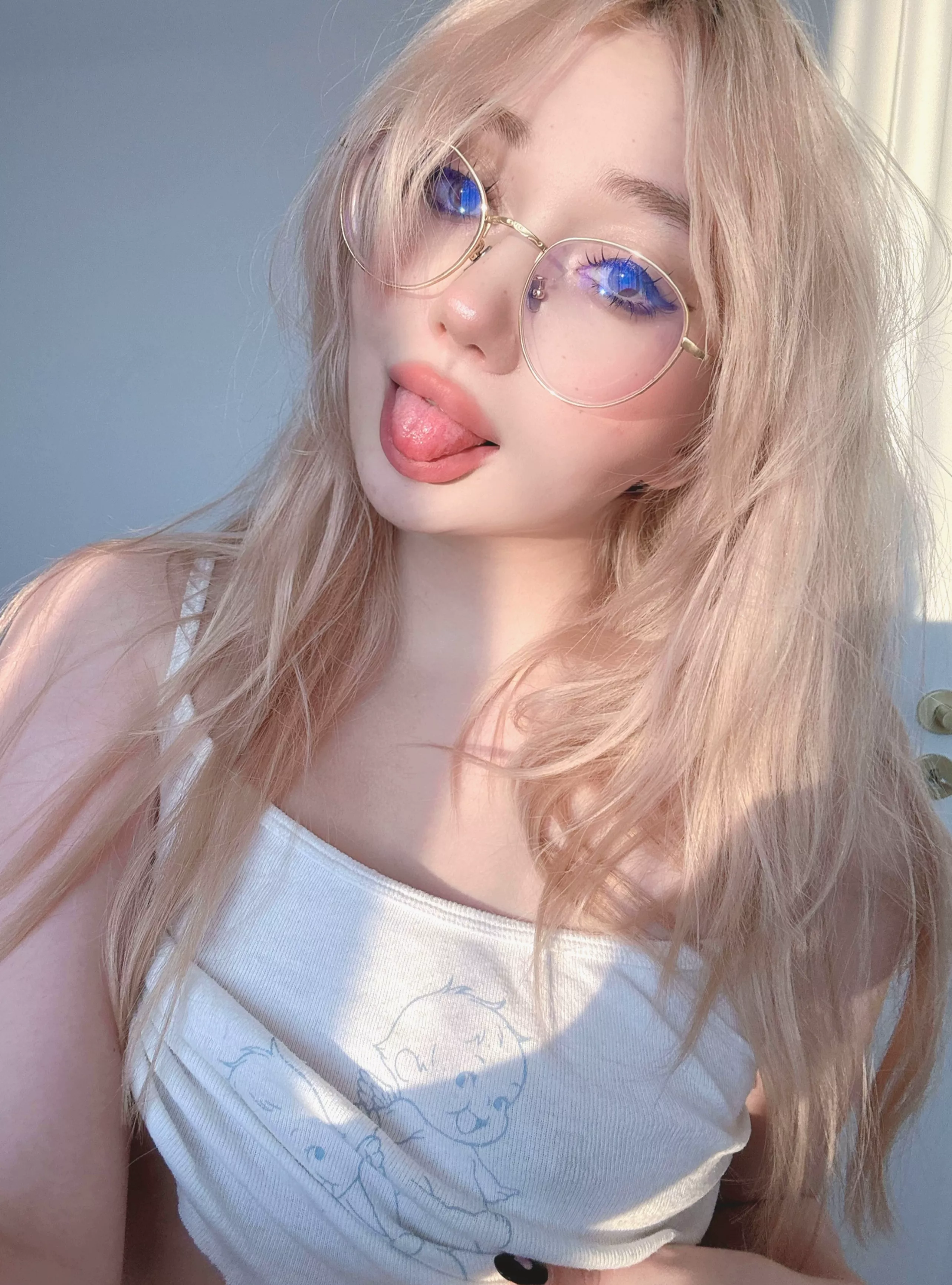 Am I too cute or pretty?