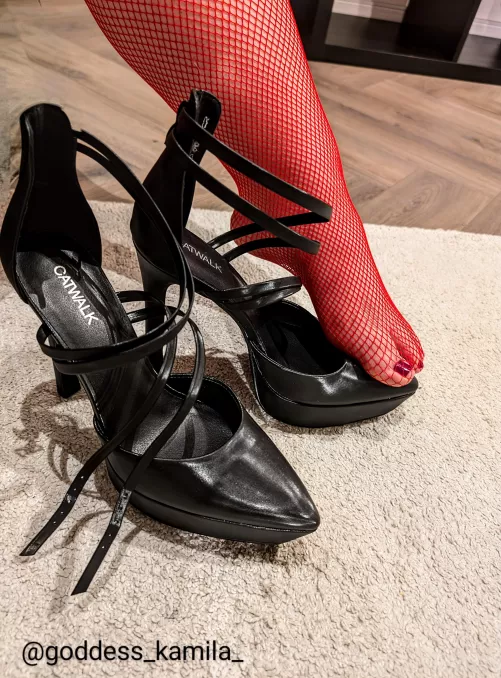 Bought new heels today🔥 What should I do with them?🤭