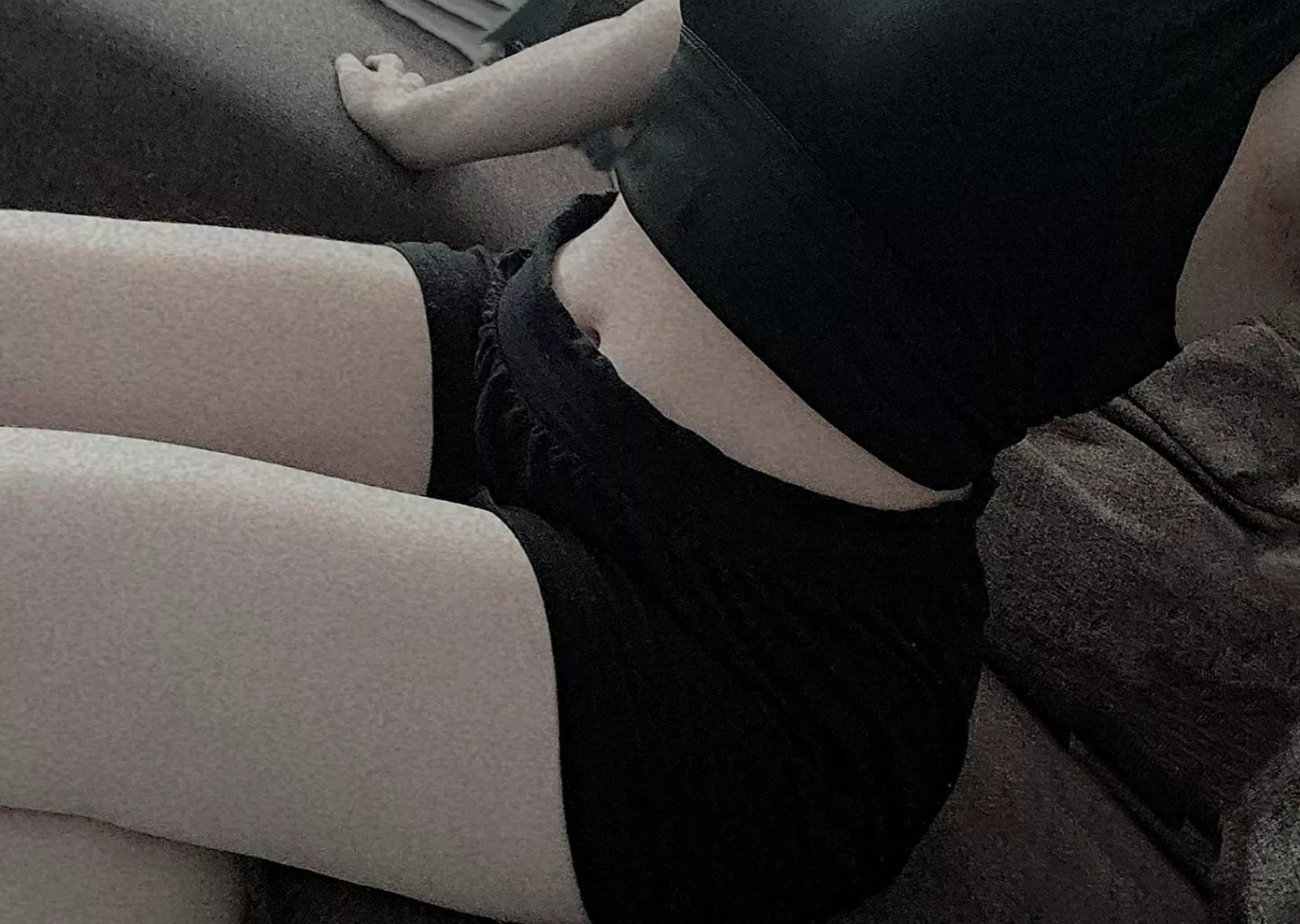 Come lie down🖤🖤