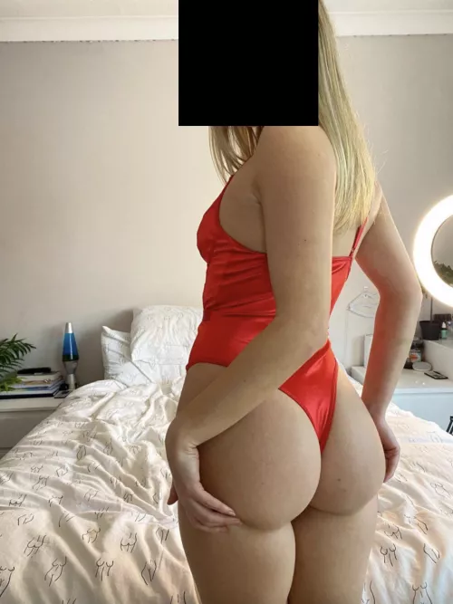 curvy hotwife [F24]