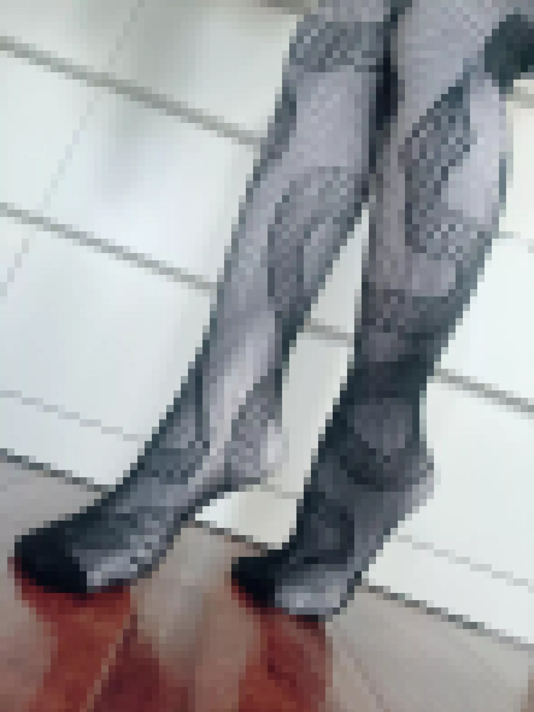 Day 29 of Socktober - 🖤 fishnets + white socks combo 🖤