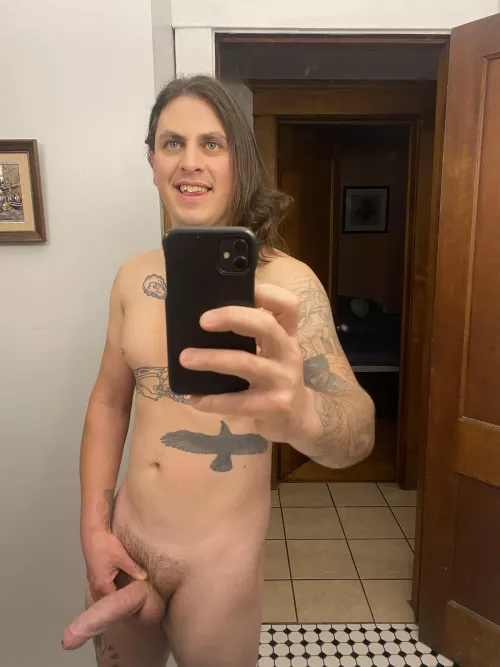 Does anyone here enjoy a sleepy 6 a.m. nude?