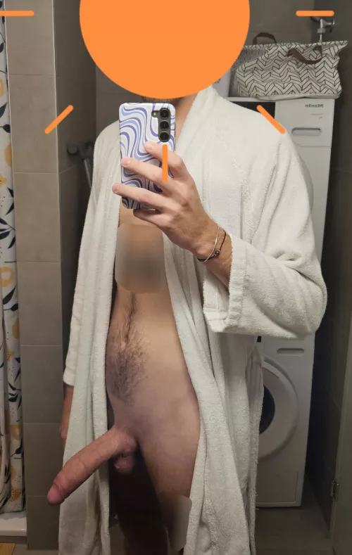 Elle est assez grande et grosse?