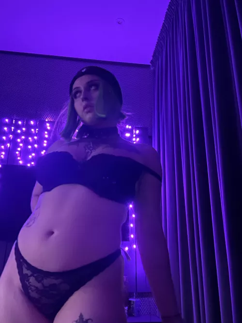 [F4M] sexting and roleplay anyone?