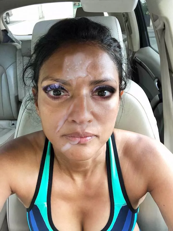 first time posting here…i think i’m a horny mom ;)