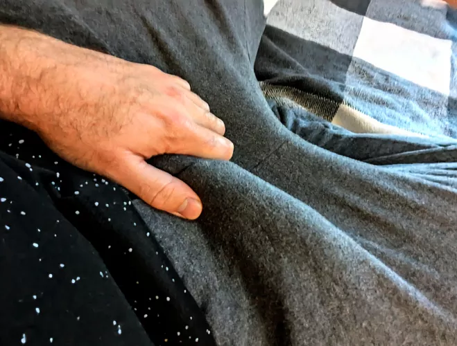 hanging at home on a monday waiting for a married housewife to come over