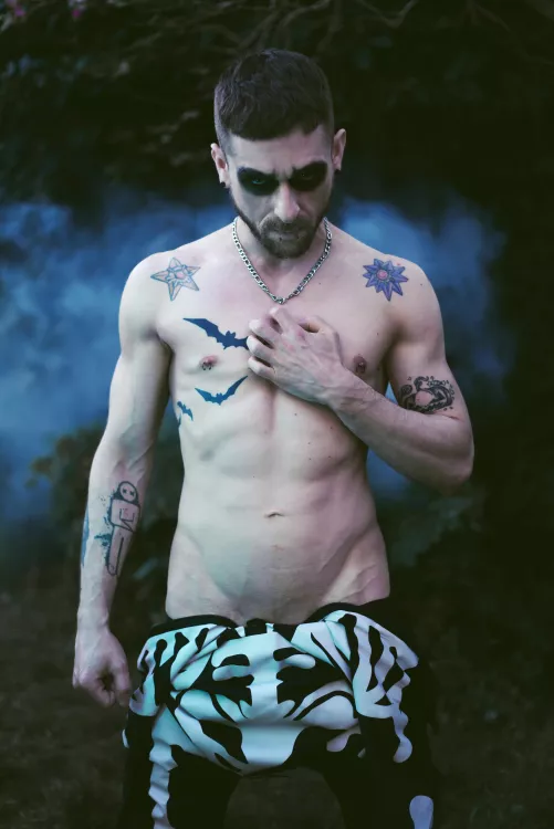 HAPPY HALLOWEEN! TRICK OR TREAT?