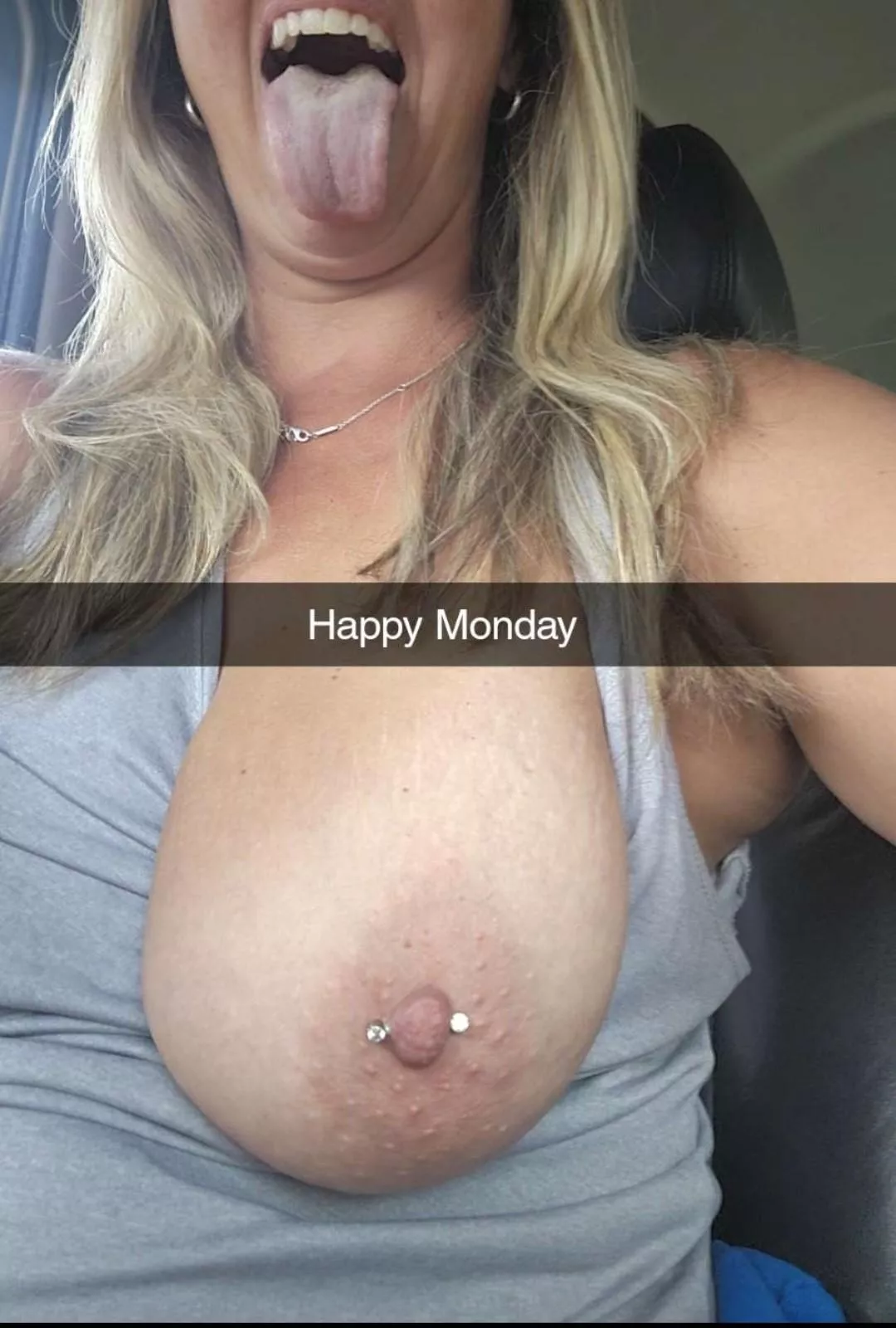 Happy Monday y'all! 😜😘